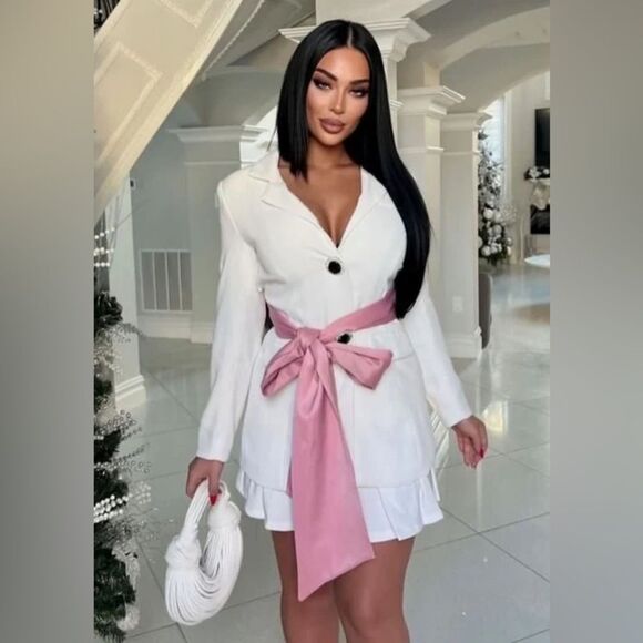 I am the Present Blazer Dress by Yaylee Large Back Pink Bow White Mini Dress SzS - Picture 3 of 16